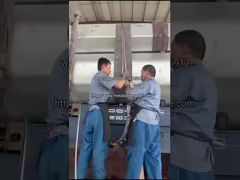 شحن أعمدة فولاذية كبيرة لخطوط الكهرباء ذات الجهد العالي