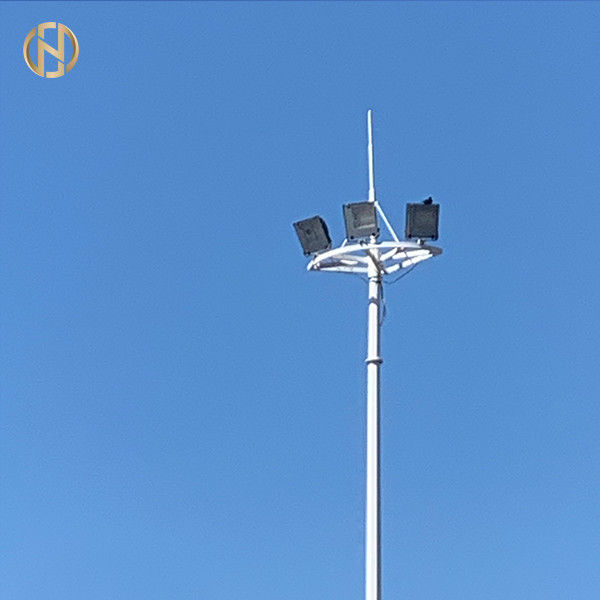 Q420 فولاذي Octadecagon High Mast عمود المصباح 20M 30M 35M 40M