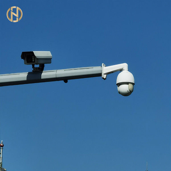 مثمنة الشكل الصلب CCTV القطب 3-20M تصاعد ارتفاع مقاومة الرياح