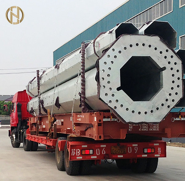 أعمدة اتصالات بطول 100 قدم و 120 قدمًا من الصلب ASTM A572 GR65 المجلفن بالغمر الساخن